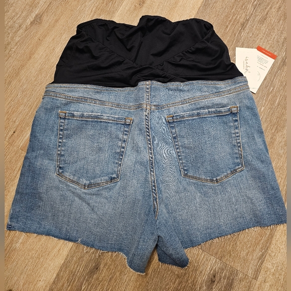 NEW Isabel maternity ingrid and Isabel target maternity jean blue shorts - Picture 7 of 9